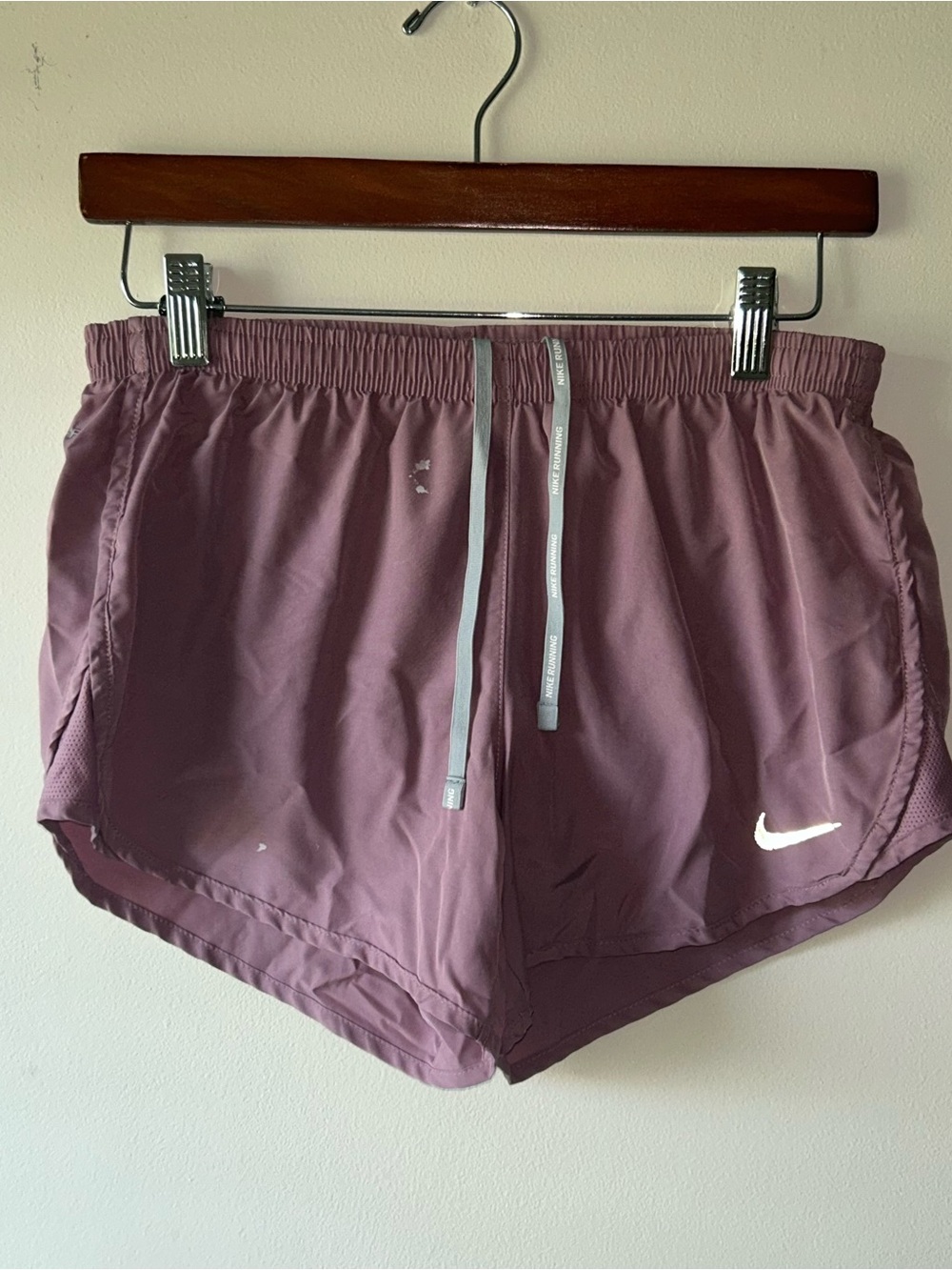 Nike Women's Mauve Athletic Running Shorts with White Swoosh Size Small